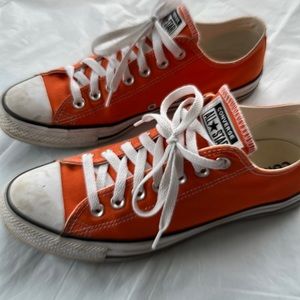 Classic Converse All Star low top size 10.5
